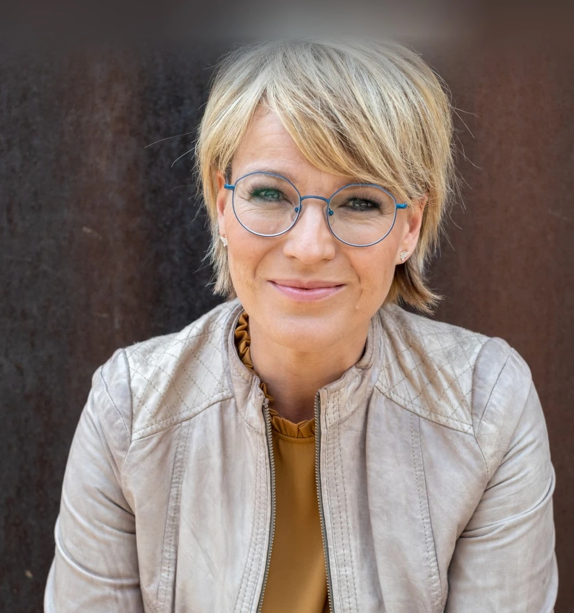Andrea Ballschuh – Medien- und Präsenztrainerin